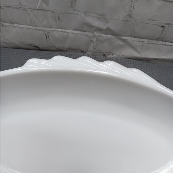 Vintage Glasbake 18" Fish Shaped Milk Glass‎ Baking Dish Made in USA - Picture 4 of 9
